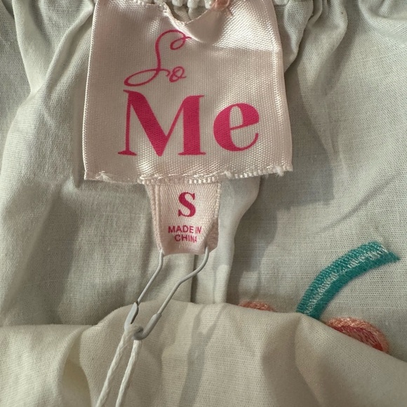 NWT Boutique So Me Floral Embroidered Tie Strap Crop Top Size Small - Picture 2 of 6